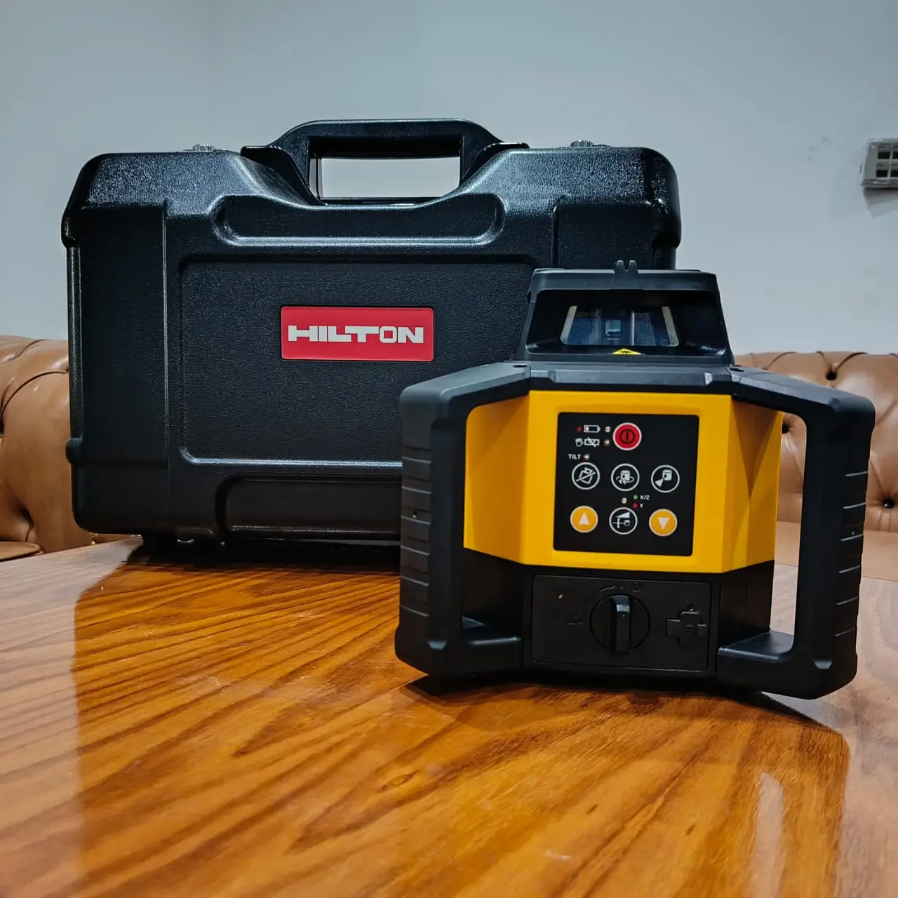 Home 17 Hilton Yellow